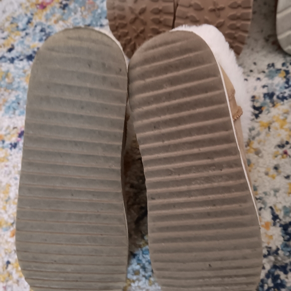 COPY - BOOT/SHOE BUNDLE EUC &< - Picture 9 of 15